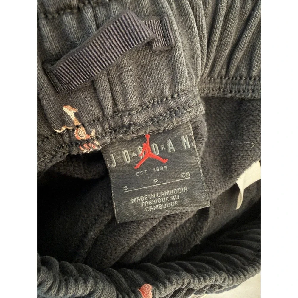 Nike‎ Air Jordan Essential Statement Fleece Jogger Pants Size Small DH3519 010